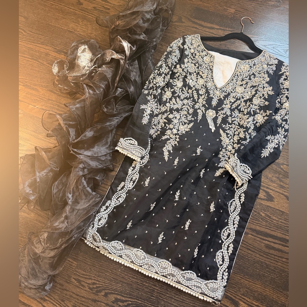 Black beaded kurta w straight pants and ruffle dupatta